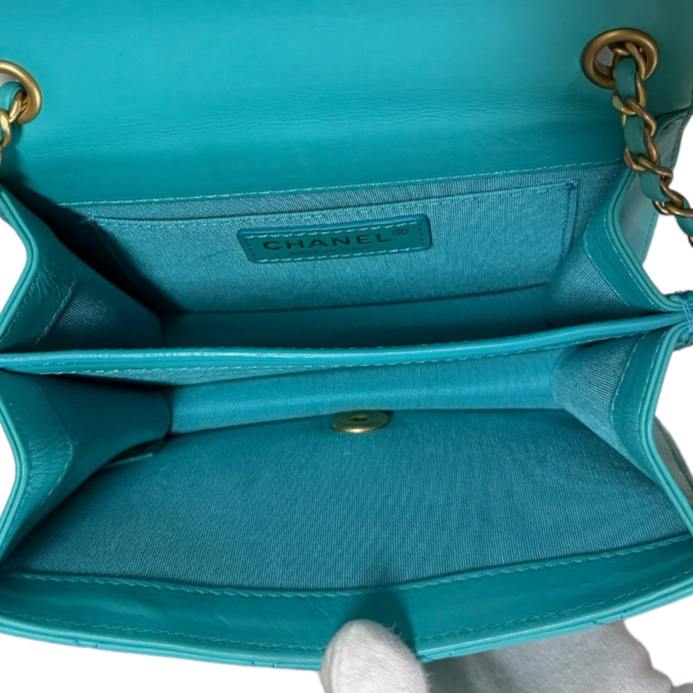 CHANEL シャネル マトラッセ ショルダーバッグ ラムスキン ブルー