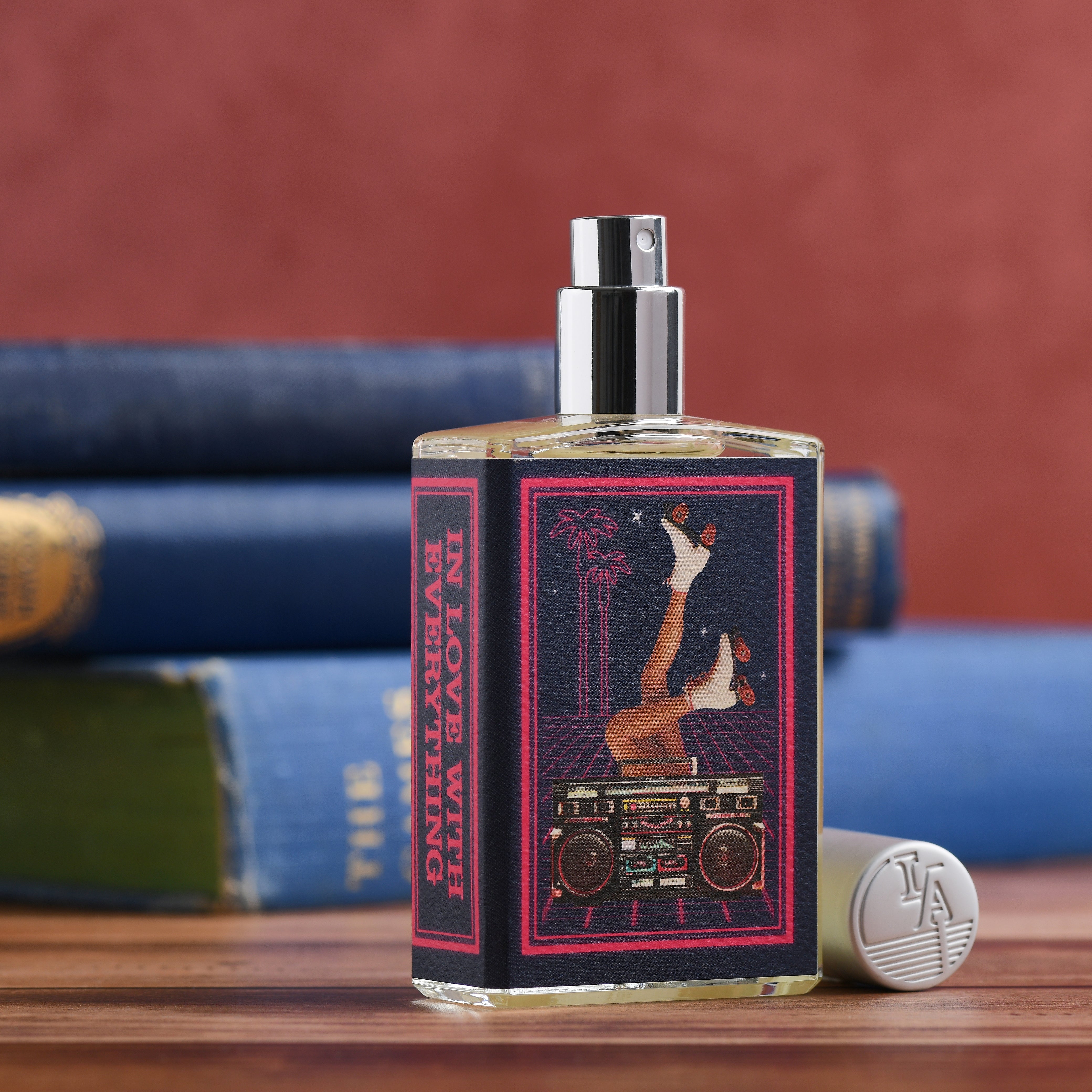 IN LOVE WITH EVERYTHING – Red, Gold & Green