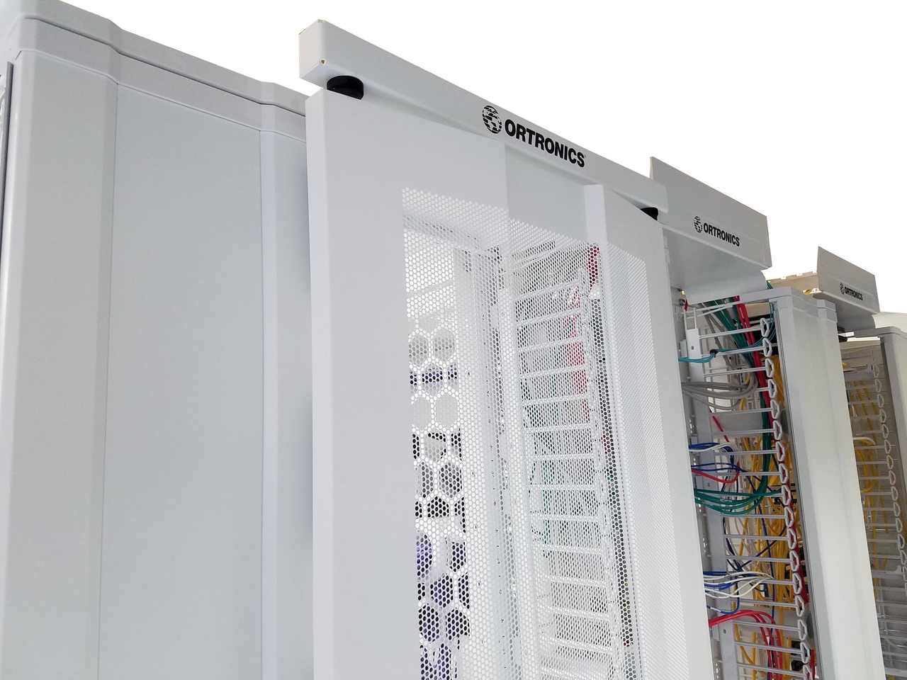 MM20 PERFORATED SECURITY DOOR - White | Standard EIA Racks and