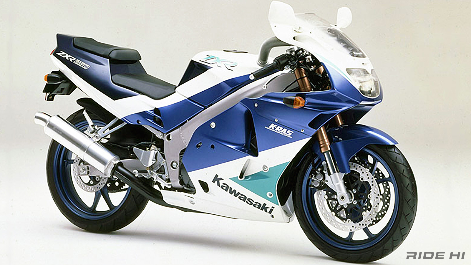 4気筒250レプリカの最後発ZXR250は攻めまくった！【このバイクに注目