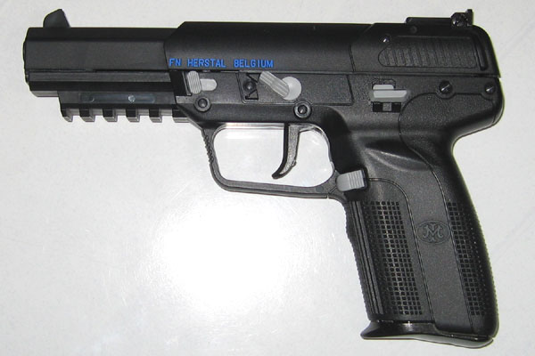 マルシン／FNファイブ・セブンUSG 6mmブローバック｜RIKSGUNS