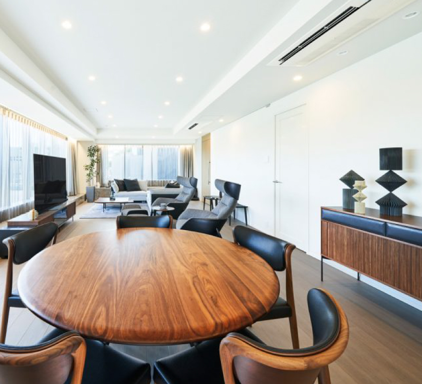 BEATRIX（ベアトリクス）｜Chairs｜Stool / Ottoman｜Ritzwell（リッツ