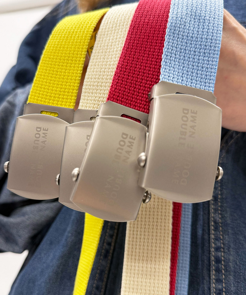 マットバックルロゴ刺しゅうガチャベルト｜DOUBLE NAME ダブルネーム