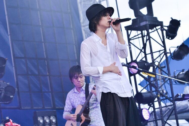 RADWIMPS「青とメメメ」@ 国営みちのく杜の湖畔公園みちのく公園北地区