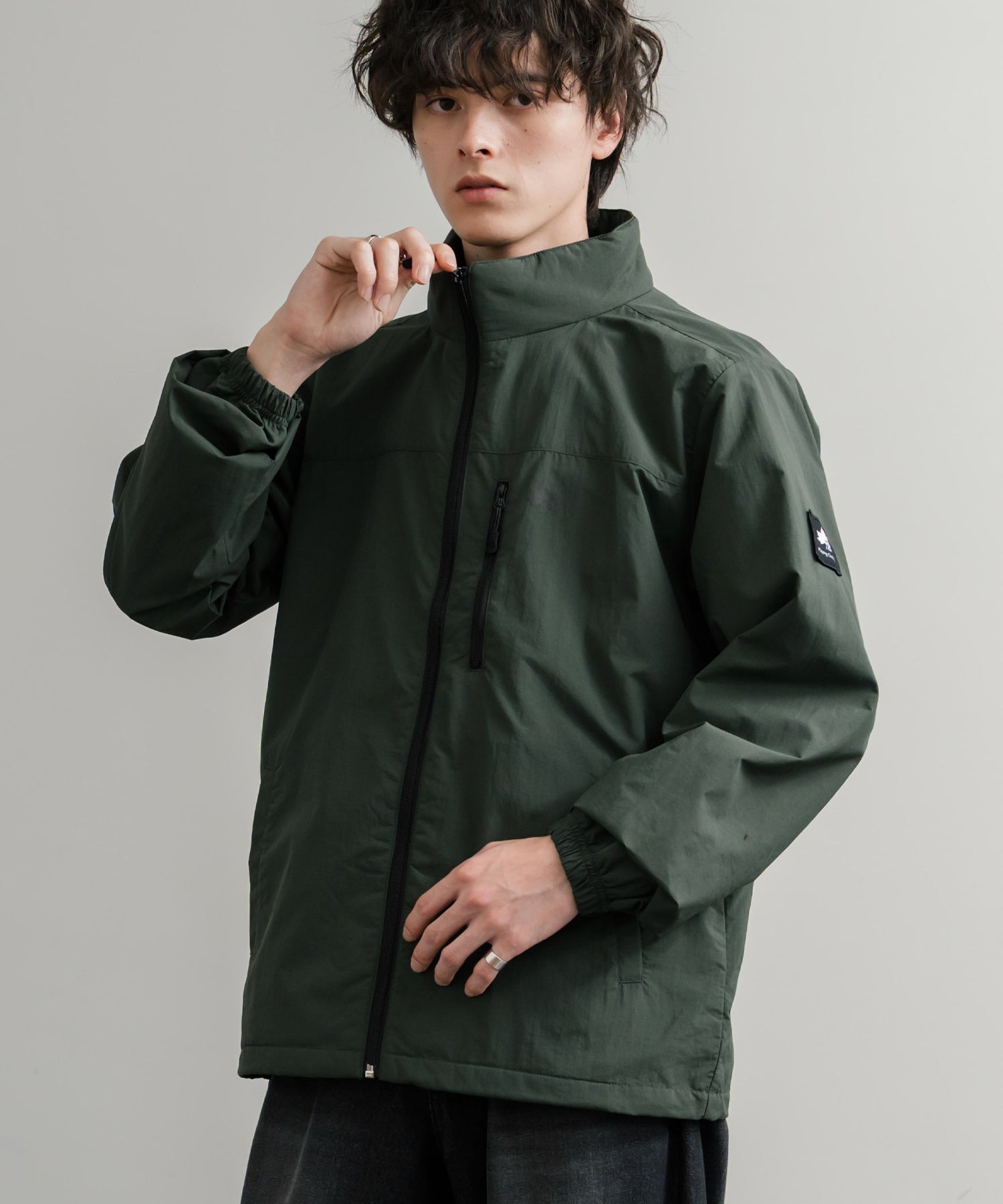 LOGOS ロゴス 撥水 裏タフタワンポイントロゴスタンドネックナイロン