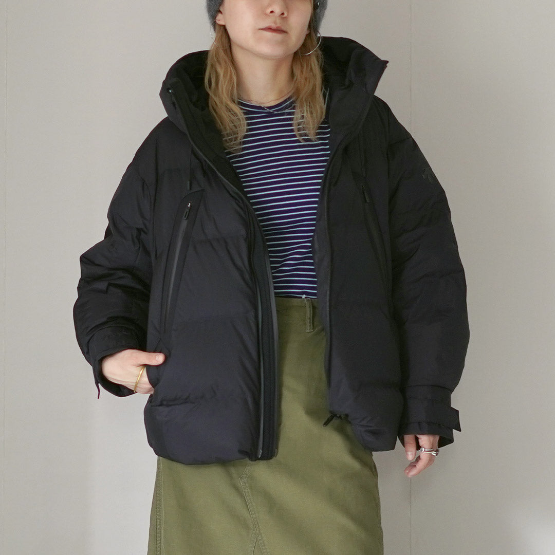 DESCENTE（デサント） 水沢ダウン マウンテニア ハーフコート