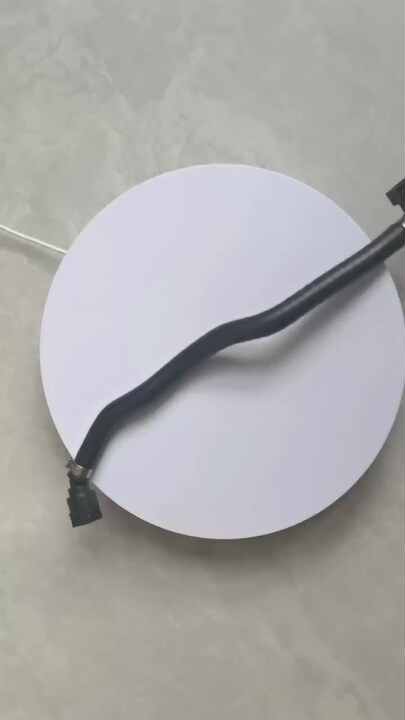 2762002052 - New Auto Engine Coolant Hose for Mercedes Benz C43