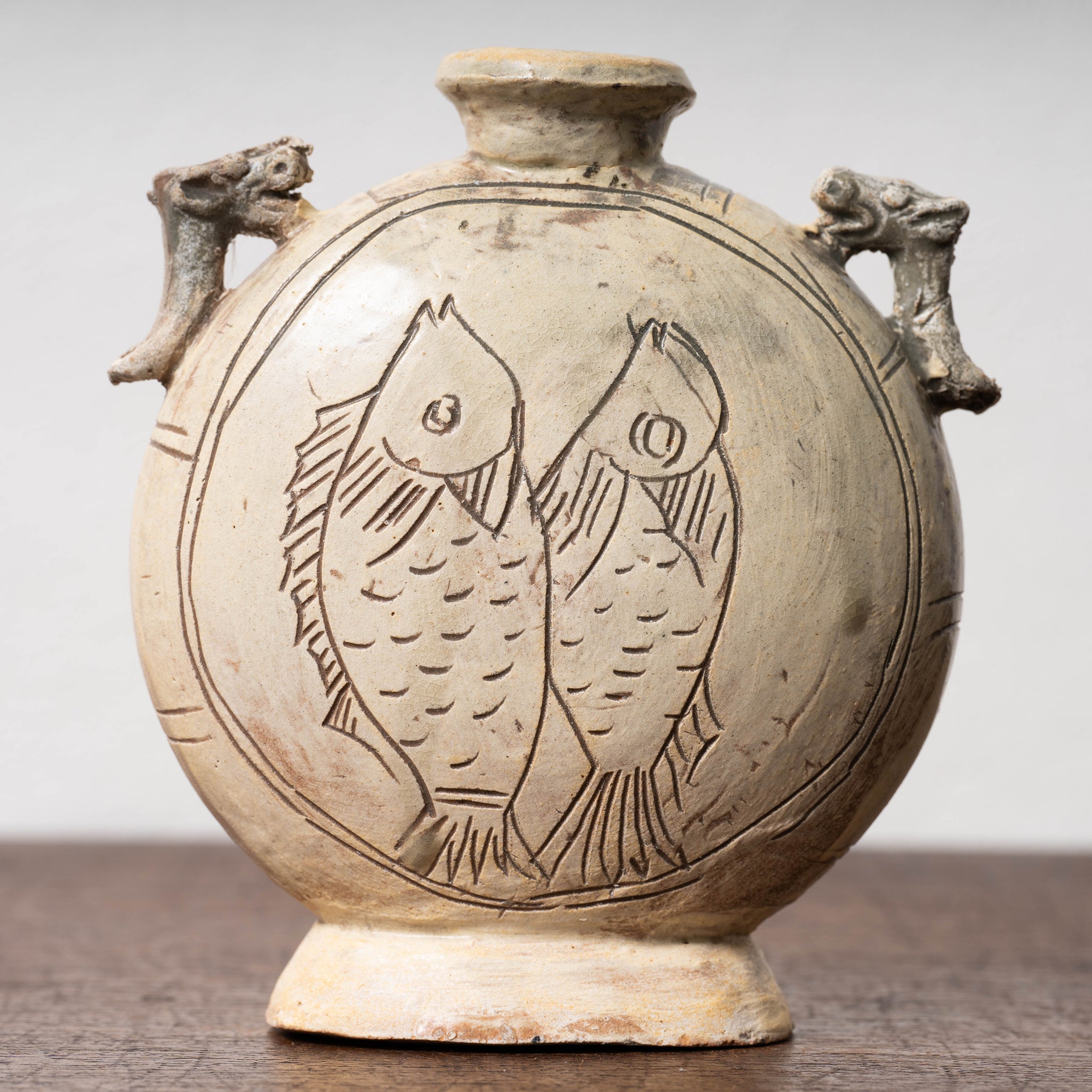 李朝 粉青沙器 扁壺 牡丹文 y023 李朝 粉青沙器 扁壺 牡丹文 y023 朝鮮