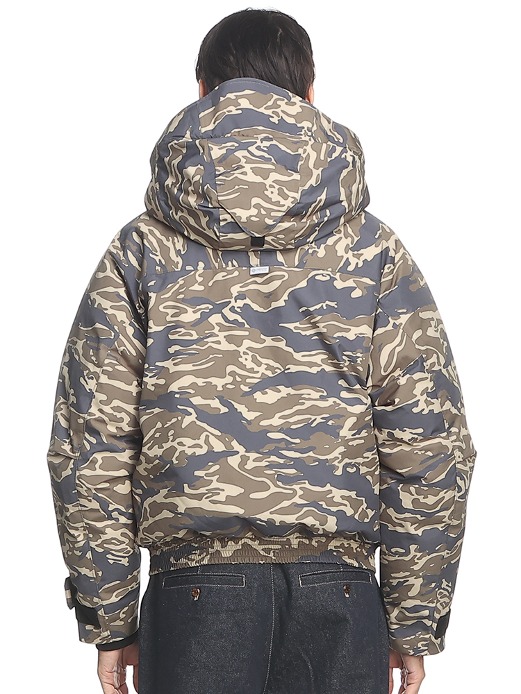 phenix (プラスフェニックス) 迷彩柄 フルジップ ダウンジャケット