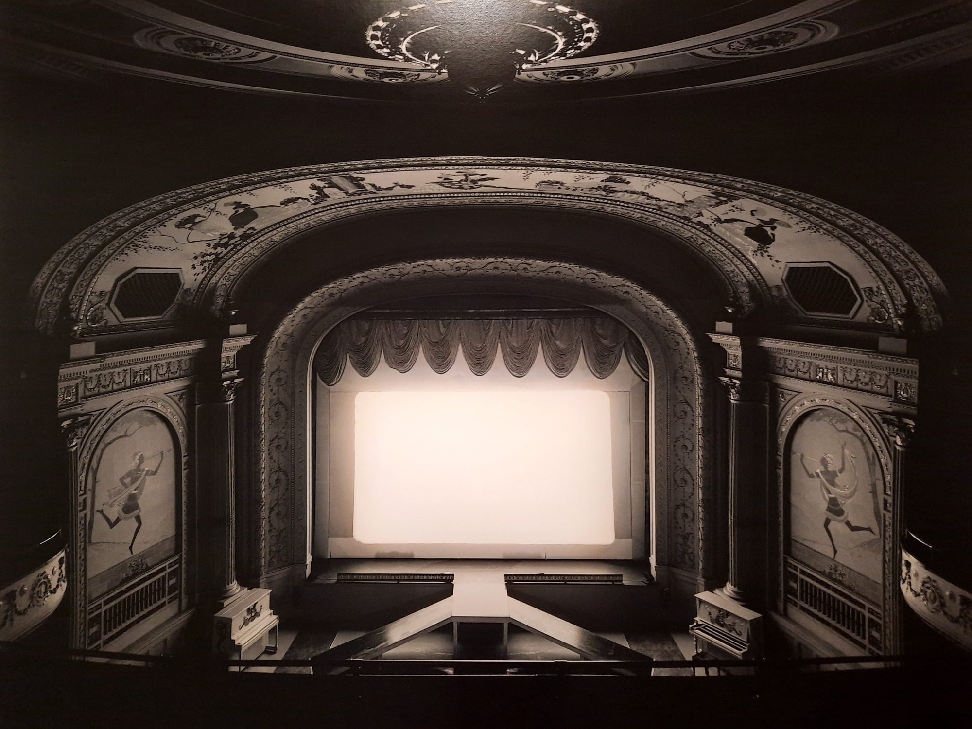 Hiroshi Sugimoto: Time Machine - Hayward Gallery, London