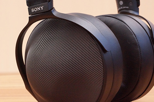 MDR-Z1R レビュー「幸せになれる究極のヘッドホン」｜ソニーショップ