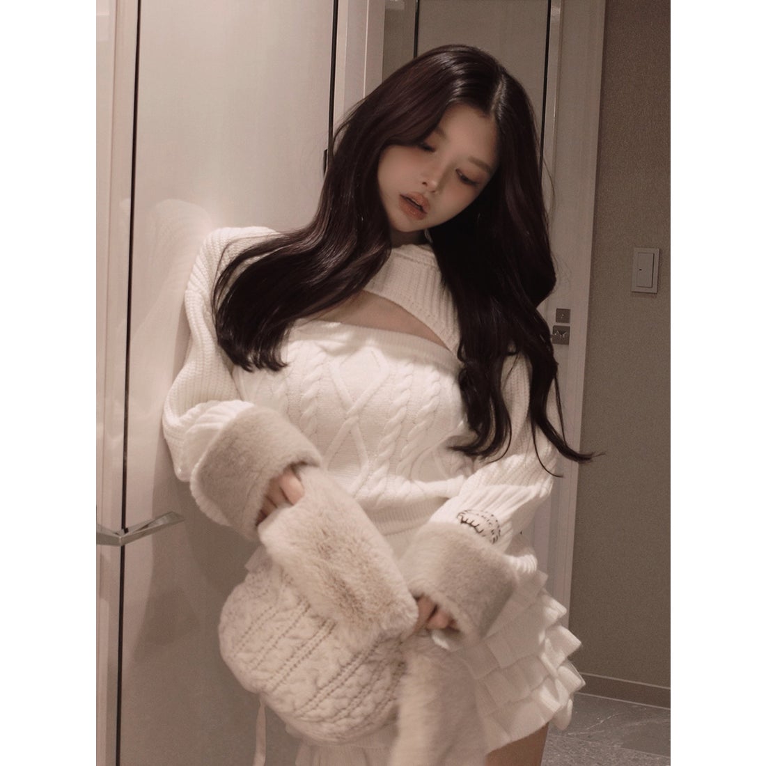 ダーリッチ Darich フリルニットコンビネゾン （ホワイト） -靴