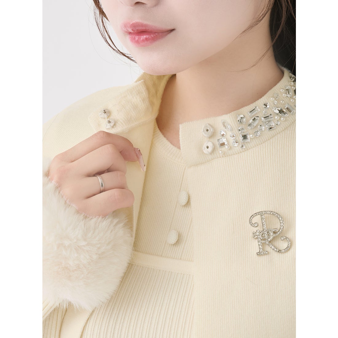 ダーリッチ Darich ビジューケープニットミニワンピース （ブラック