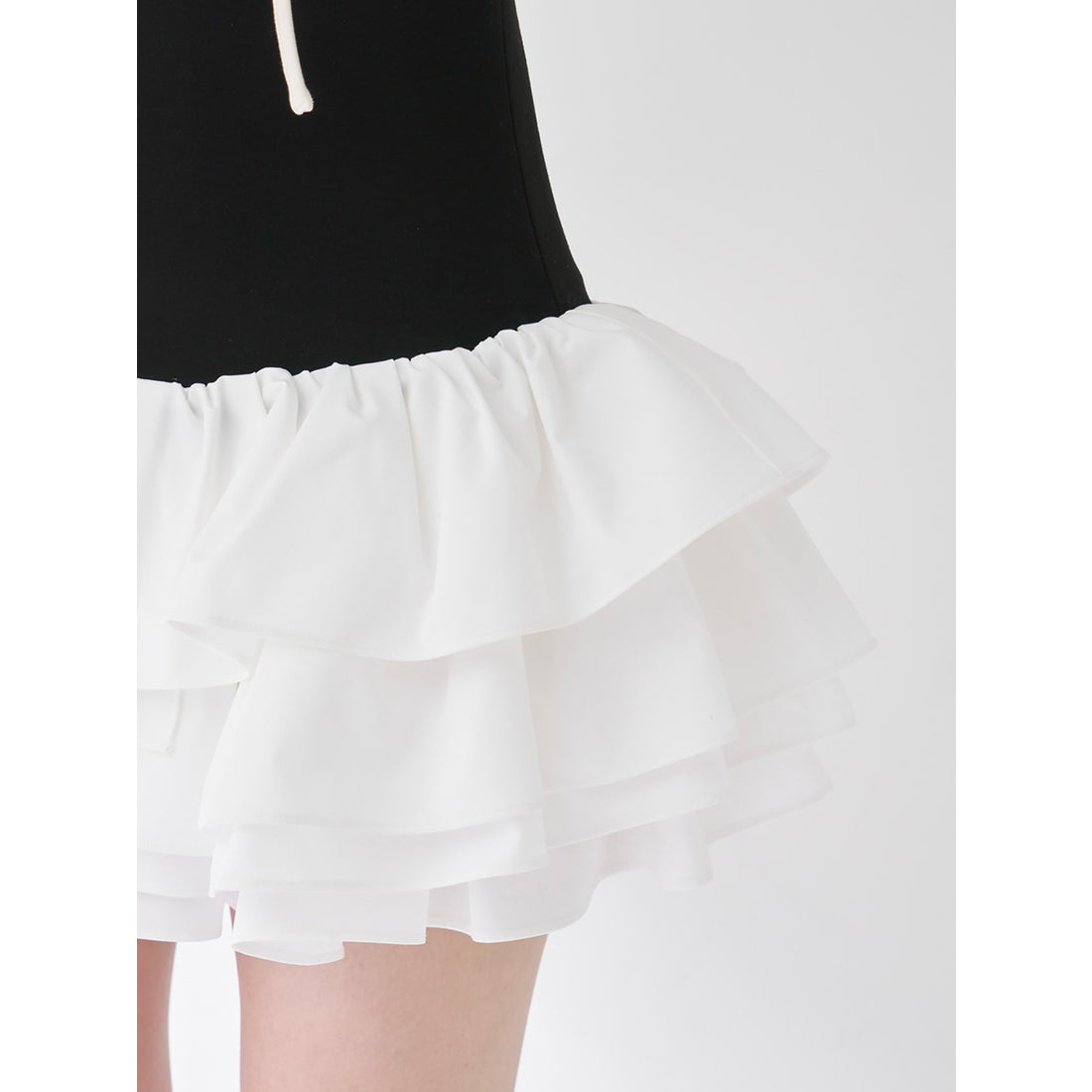 ダーリッチ Darich デザインネックリボンミニワンピース （ブラック