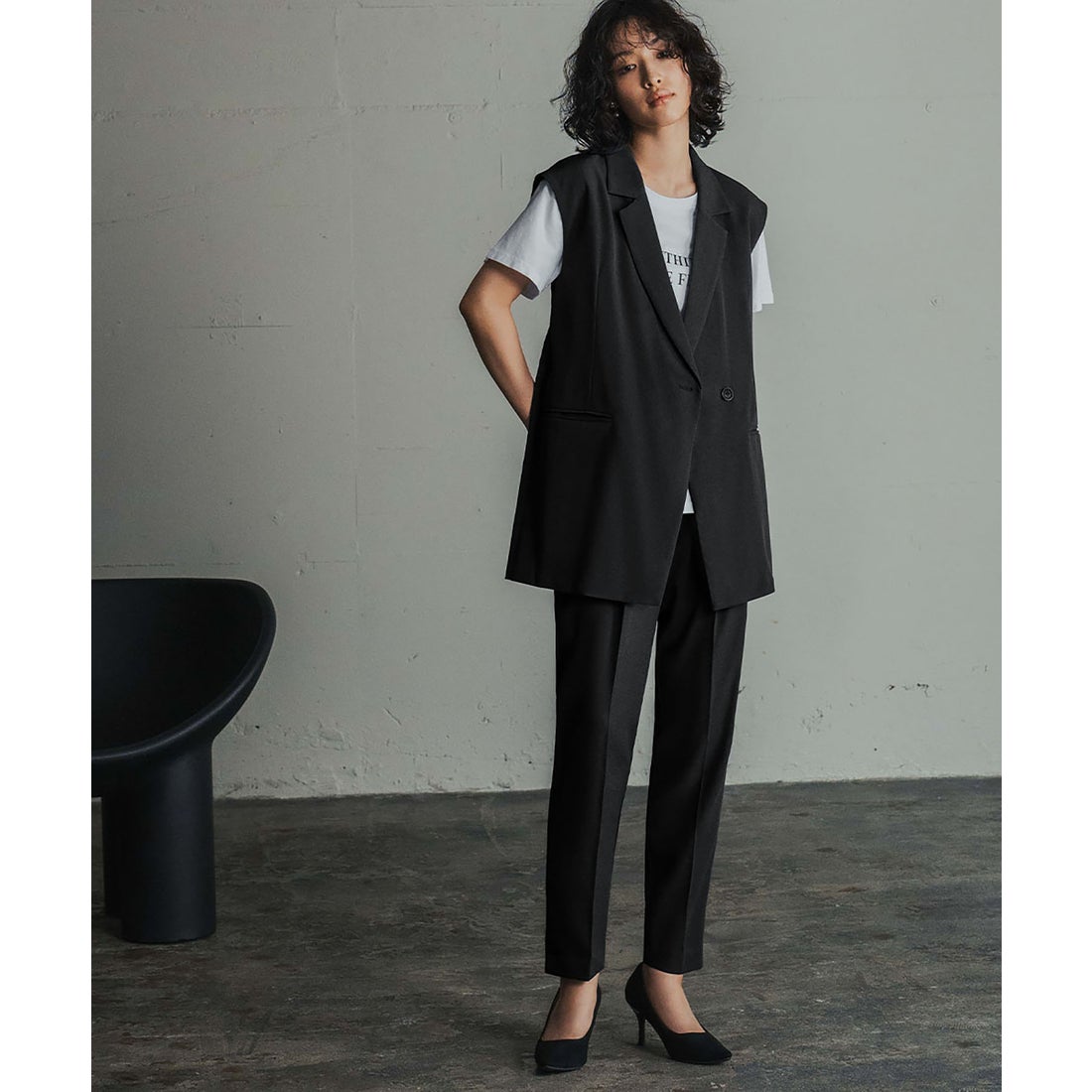 フロリア Flolia ダブルテーラードジレ ワンタックテーパードパンツ