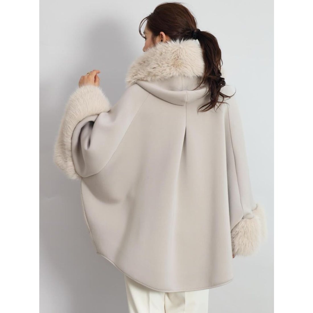 フェンネル FENNEL エコファーポンチョアウター （ブラック