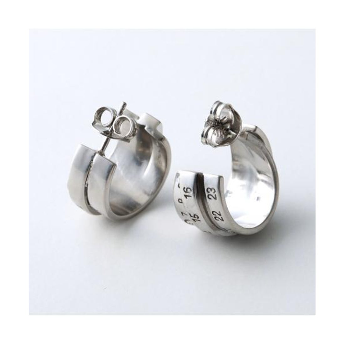 エムエムシックス メゾン マルジェラ MM6 Maison Margiela MM6