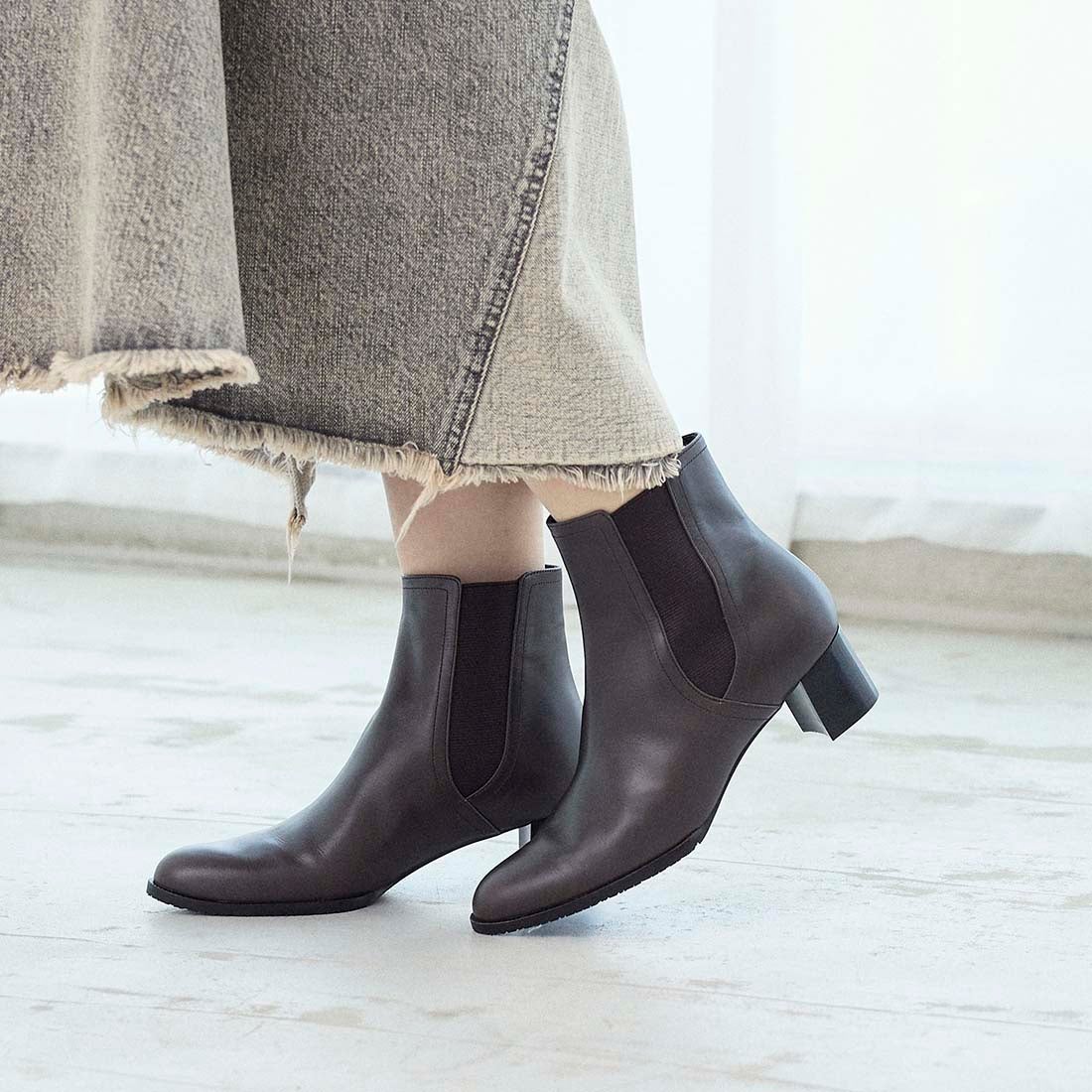 モード エ ジャコモ MODE ET JACOMO サイドゴアレザーショートブーツ