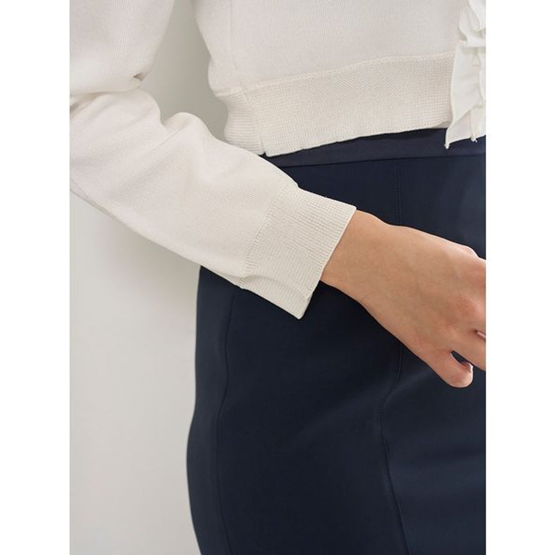 スナイデル SNIDEL フリルニットカーディガン （BLK） - ファッション