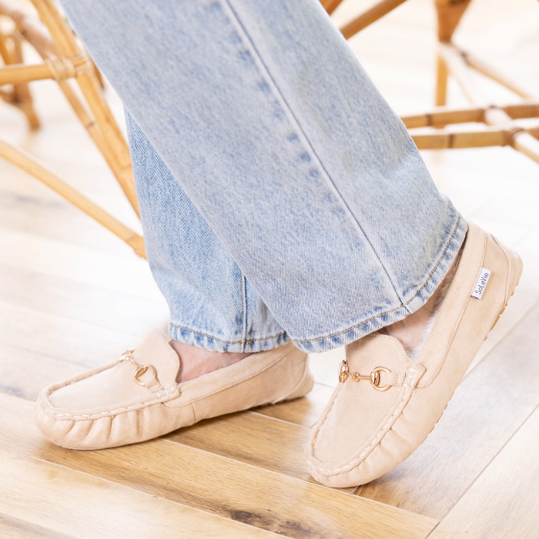 ソルヴィー SoLeVie もこもこファー モカシンビットローファー