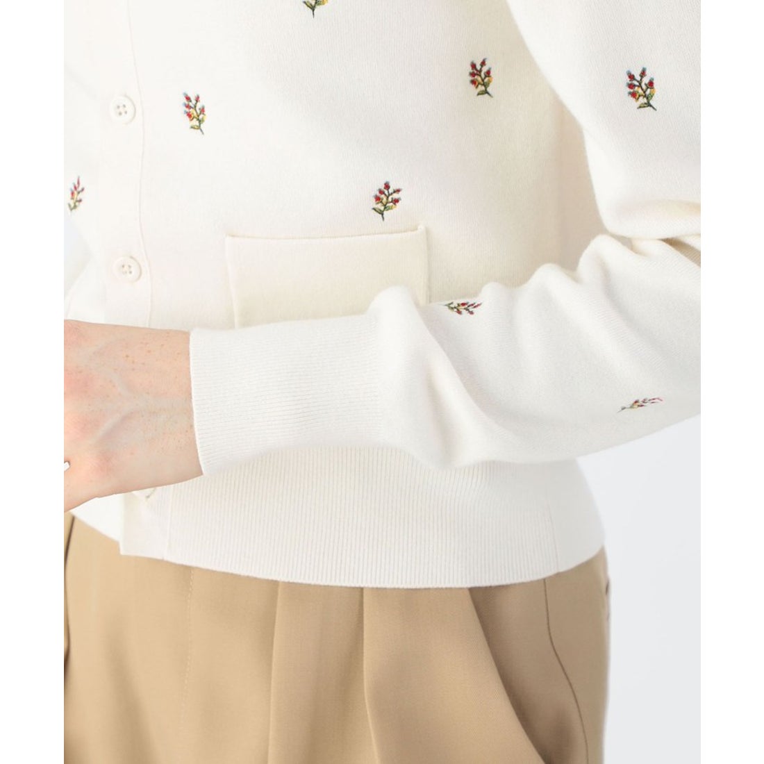 キャバン CABaN CABaN コットンカシミヤ フラワーエンブロイダリー