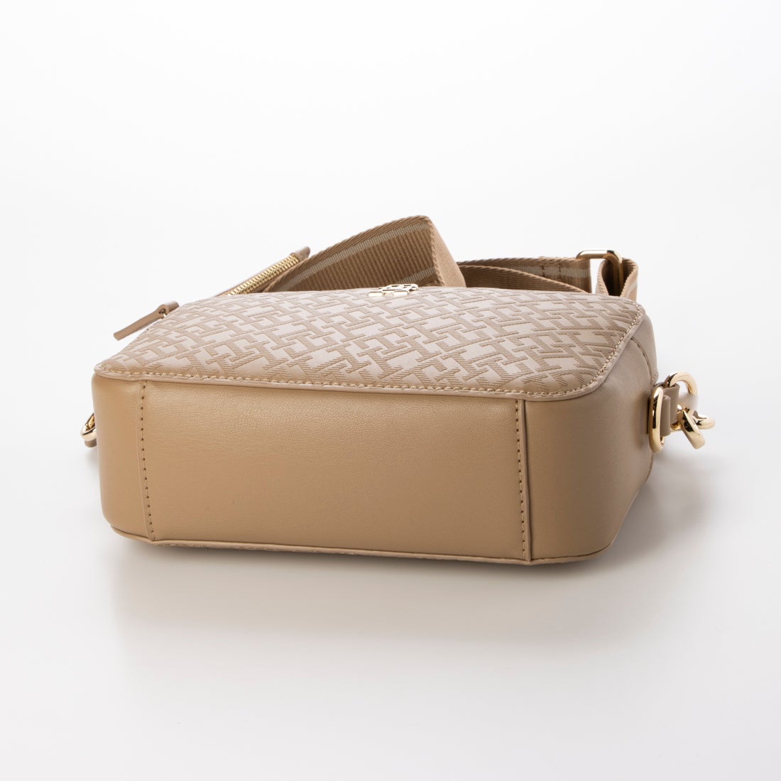 トミー ヒルフィガー TOMMY HILFIGER モノグラムロゴカメラバッグ