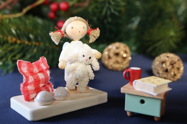 天使とザイフェンの天使 – ドイツ・ザイフェンの木のおもちゃ seiffen