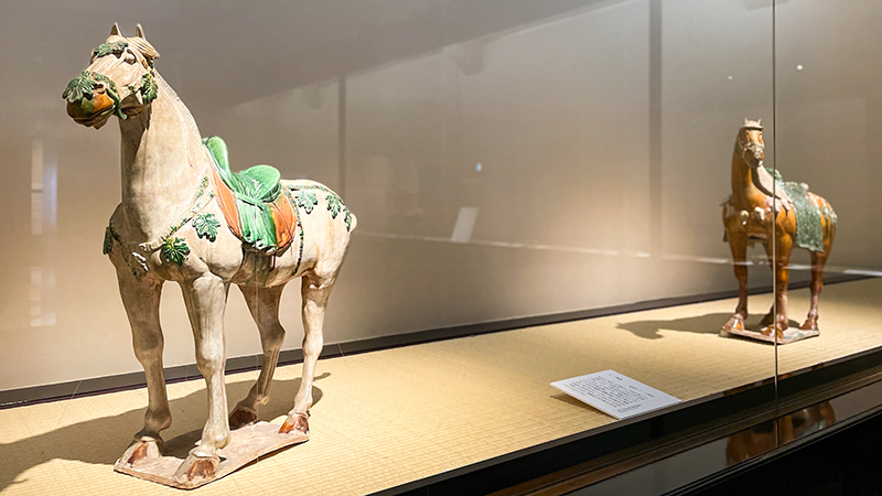 中国陶磁2000年の歴史を「色」で紐解く【永青文庫】 - Sfumart