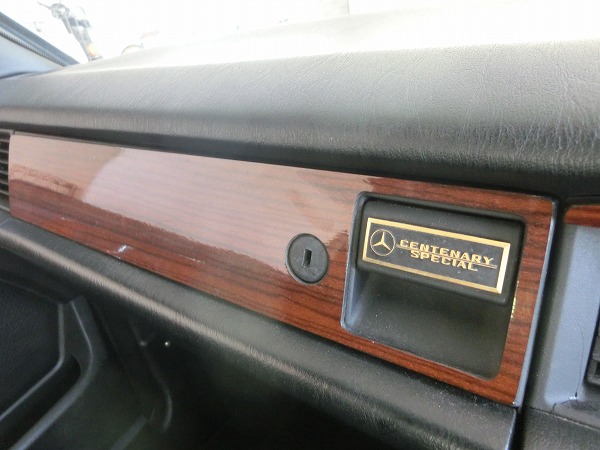 希少在庫車 W201 ベンツ190E センテナリースペシャル 300台限定車