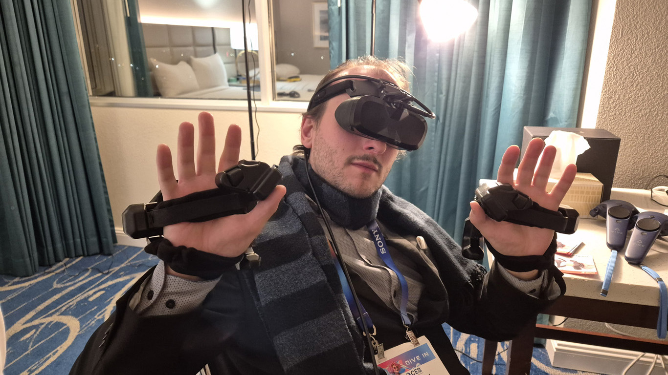 CES 25: Shiftall Mega Hands-on: MeganeX Superlight 8K headset