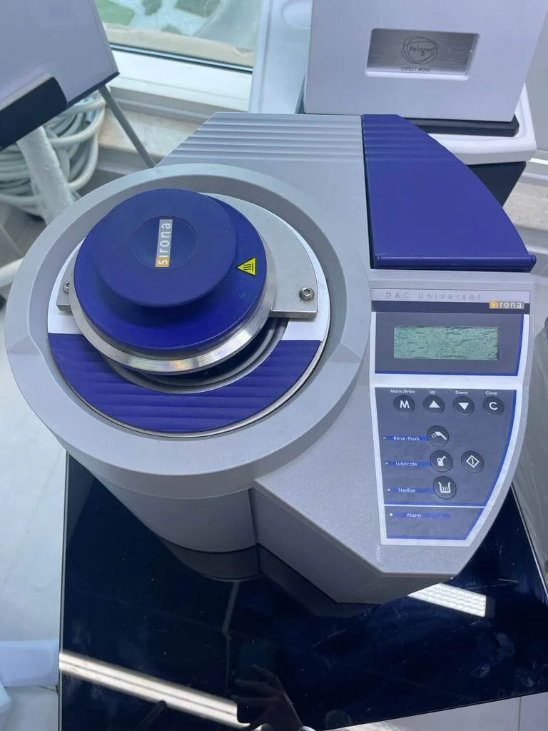 DAC Universal Sirona Handpieces washing- lubricating