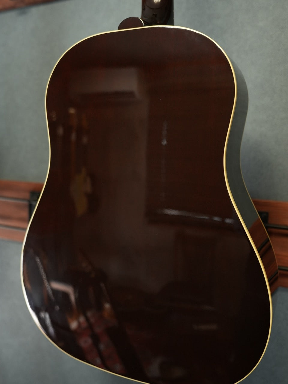Gibson Custom J-45 Red Spruce（2023年製）ほぼ新品同様 – Sincere