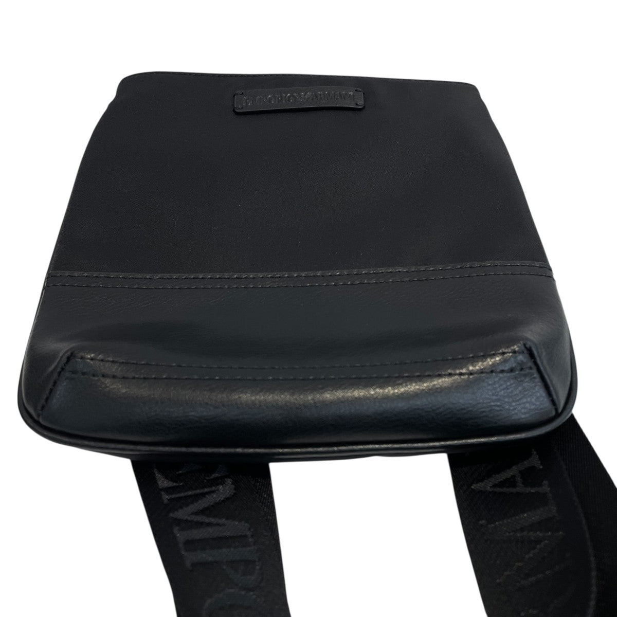 EMPORIO ARMANI(エンポリオアルマーニ) ショルダーバッグY4M185 H021J