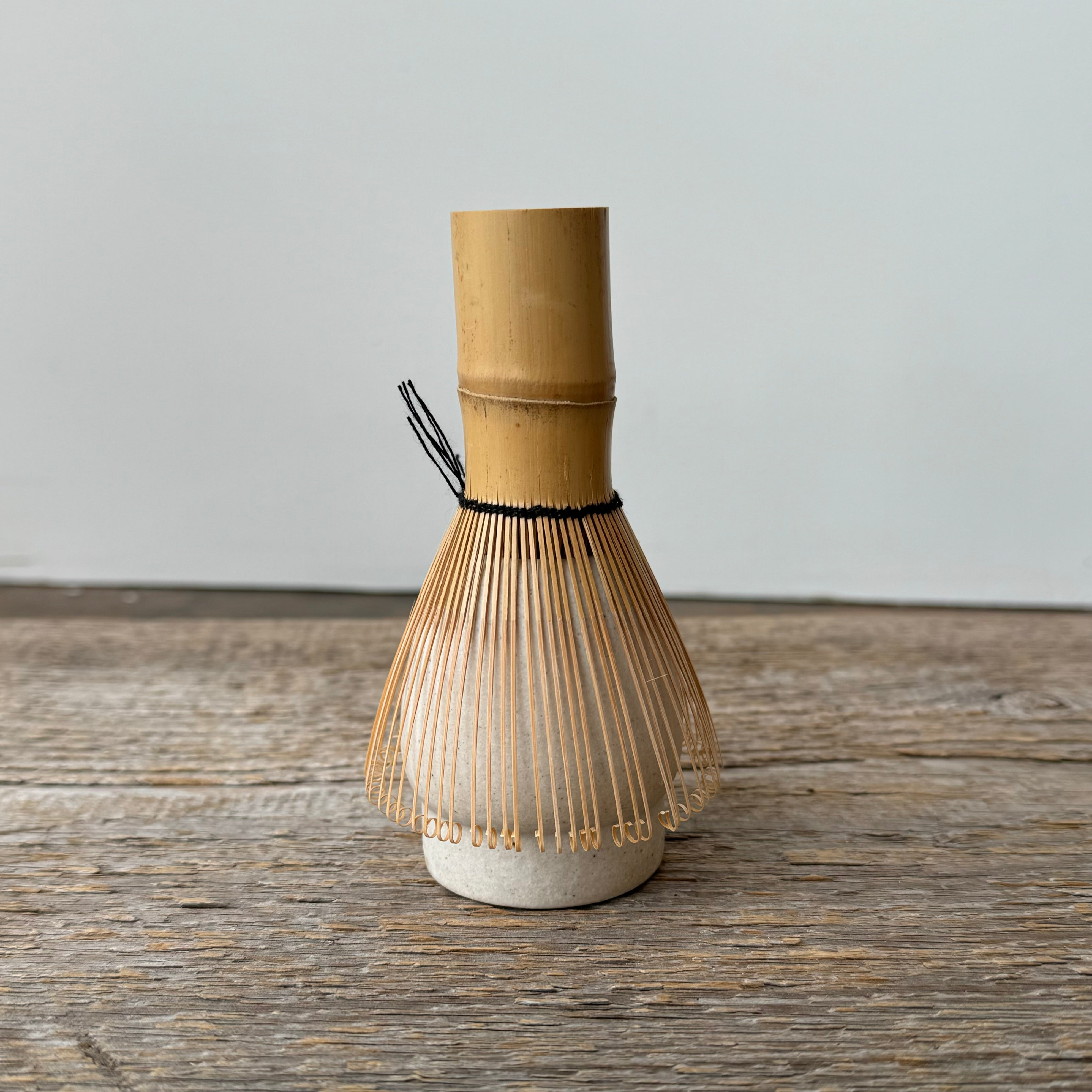 Tomoro Matcha Whisk Holder | ŪMEI