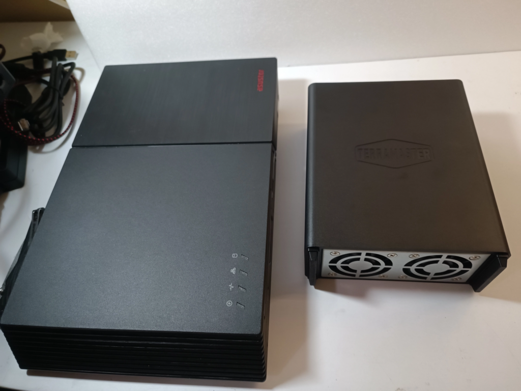 10GBE搭載】Terramaster F8 SSD Plusを先行実機レビュー - 重藤録