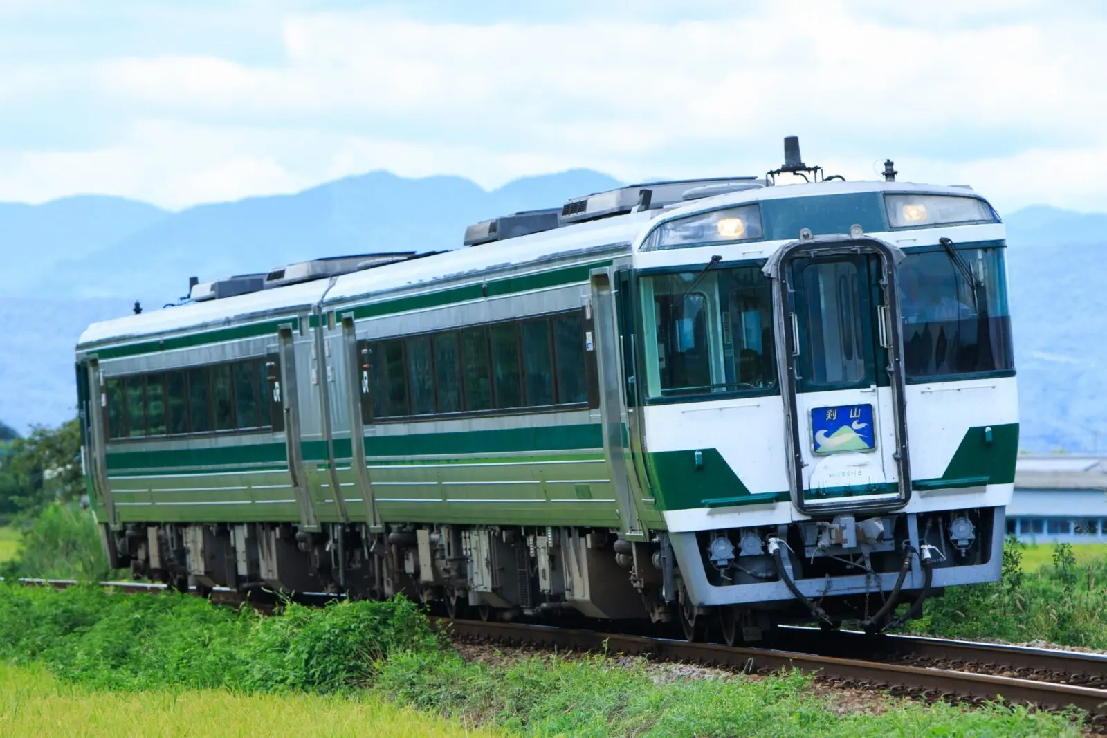 特急「剣山」乗り方ガイド｜料金・予約・観光情報 | Shikokuレールノート