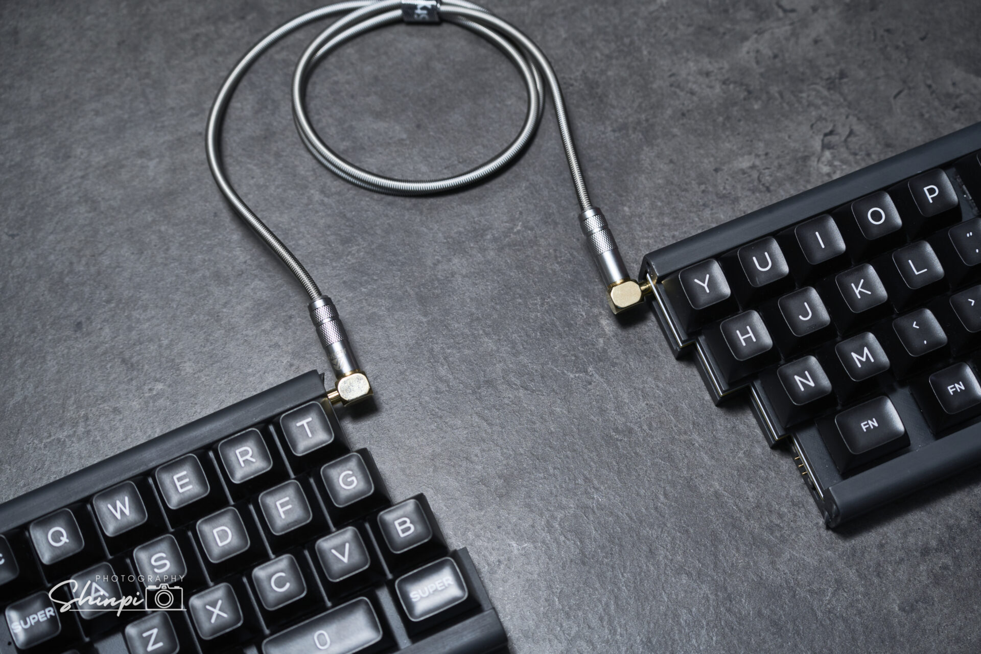 自作キーボード「Maglit40」をレビュー│コンパクトかつ分割型としても