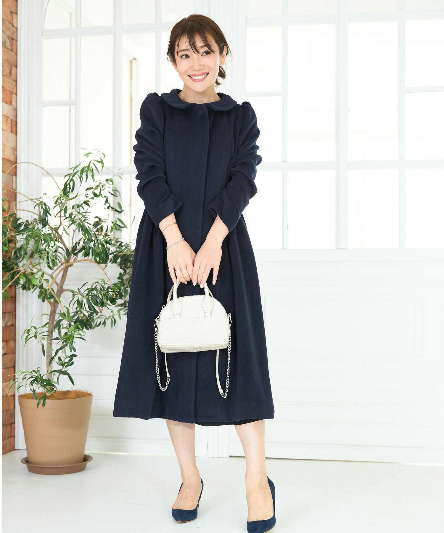 OUTLET-SALE フラットカラー プリンセスカット コート Liala×PG 全2色