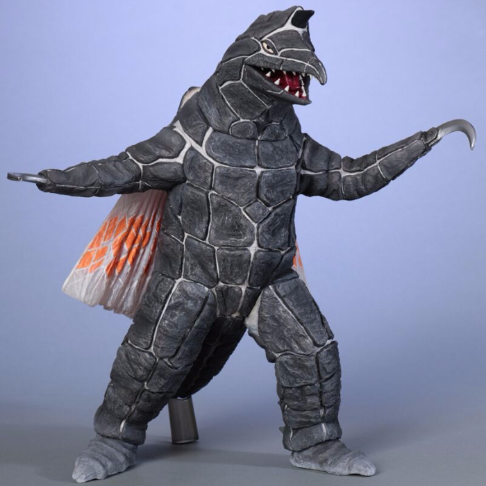 エクスプラスより「大怪獣シリーズ ドラコ」が新規造形の「Ver.2」と