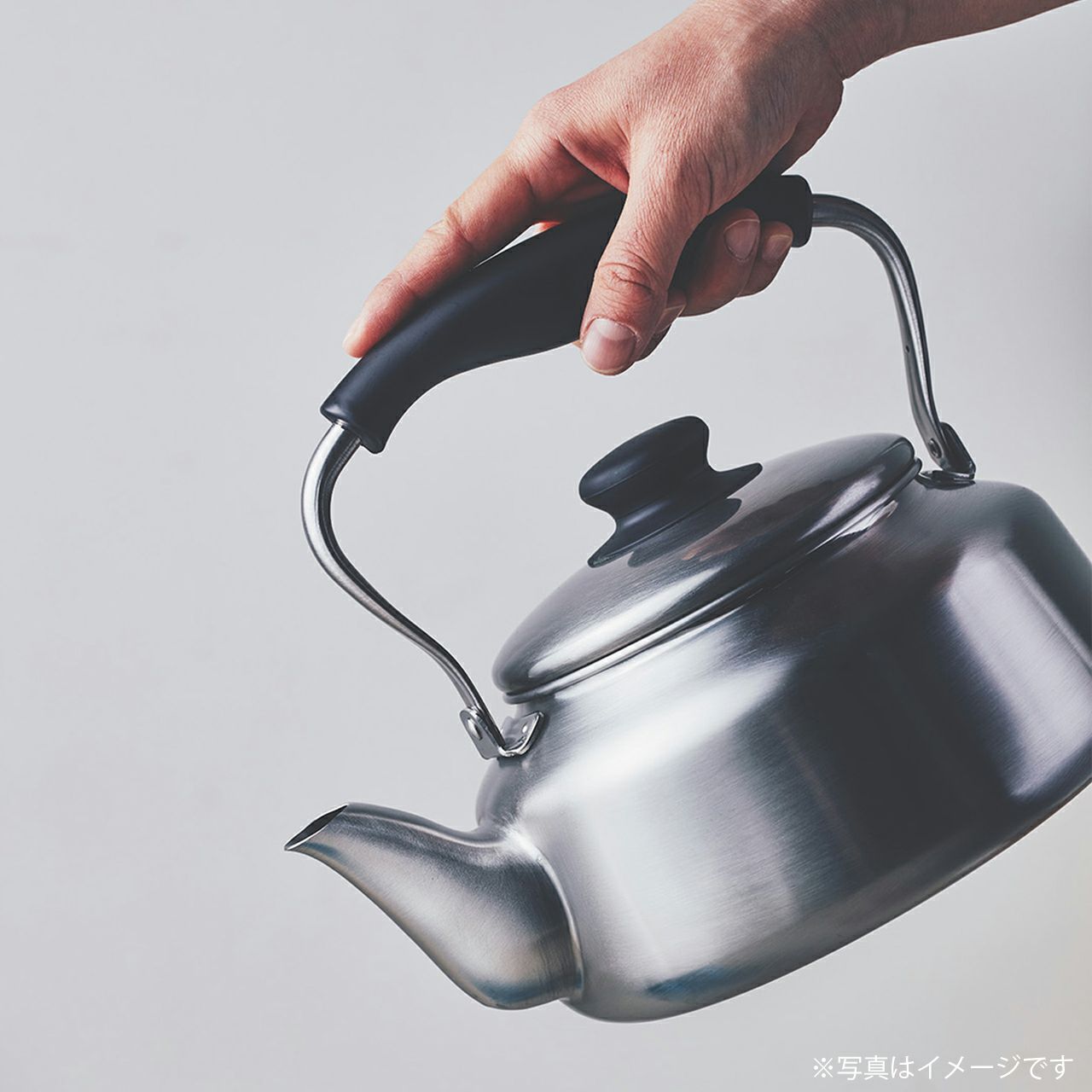 柳宗理ステンレスケトルつや消し|《公式》ソルヴィータ(Solvita)