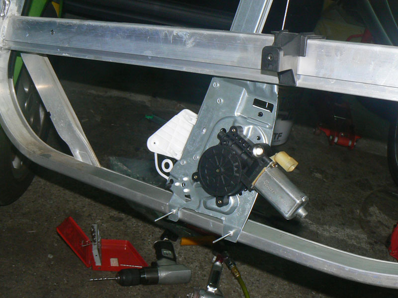 スマート450パワーウインドレギュレーター交換 – smartYokohama