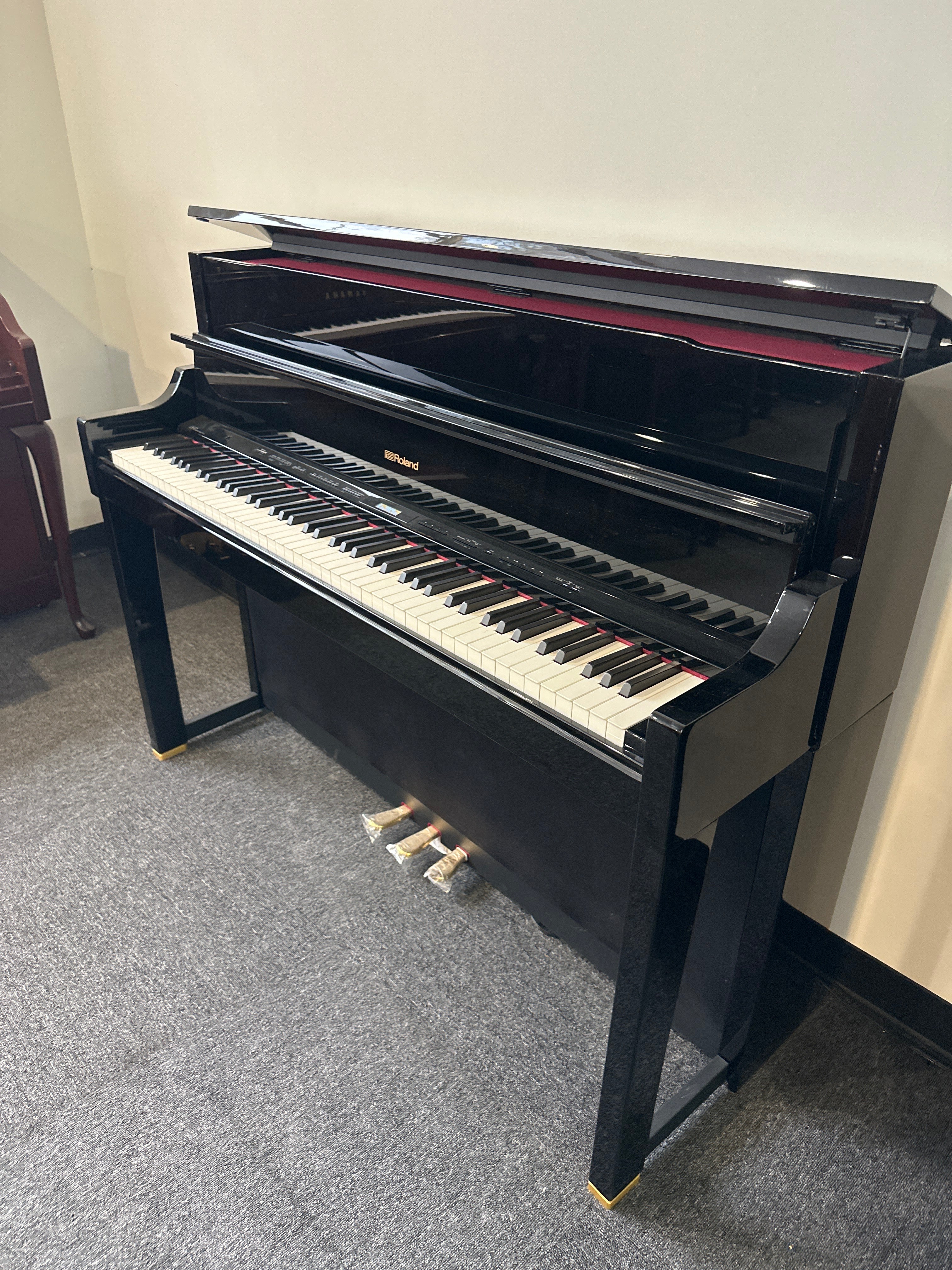 Roland LX-17 NEW – Summitt Pianos