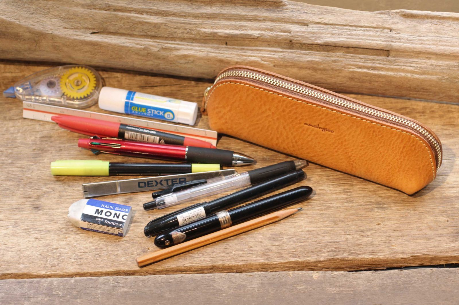 ラウンドファスナーペンケース |analogico（アナロジコ）