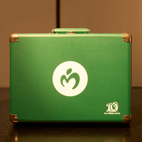 MGA レコードプレーヤー【グッズ】 | Mrs. GREEN APPLE | UNIVERSAL