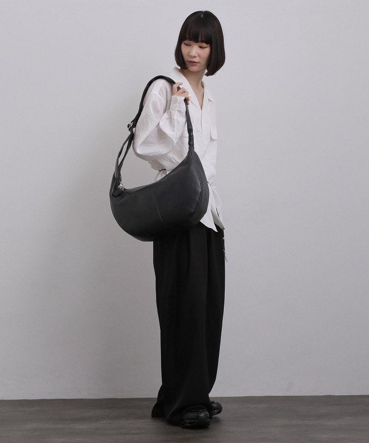 牛革使用】リアルレザーラウンドショルダーバッグ（ショルダーバッグ