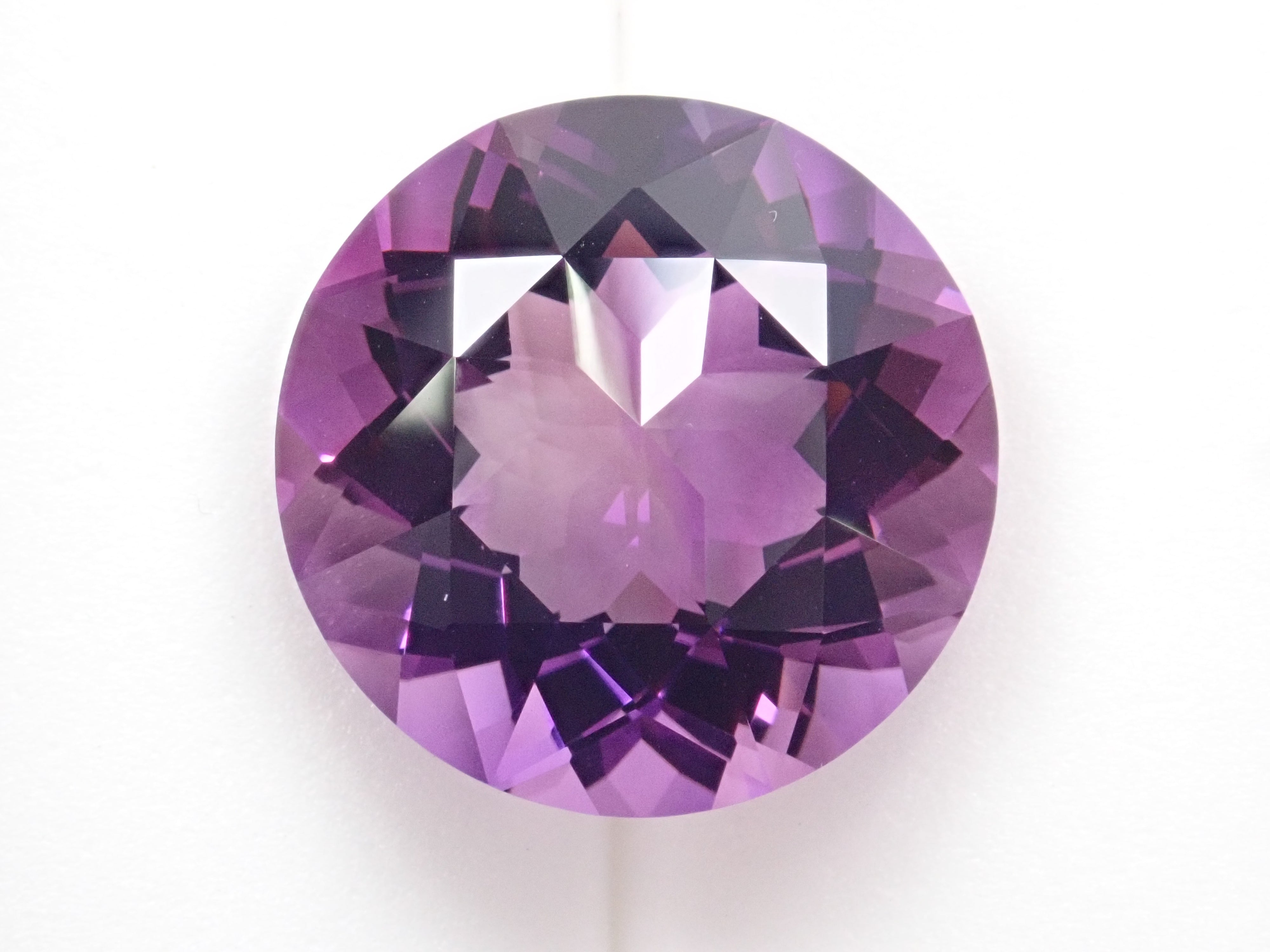 カメリアカット】カラーシフトアメジスト 20mm/26.815ct《コラボ