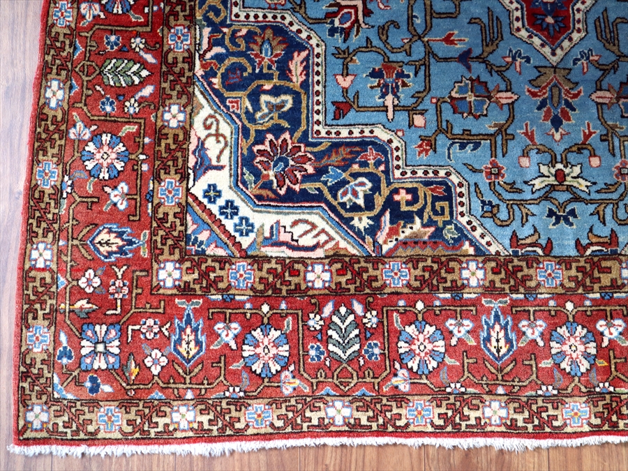 キリムスタイル / ペルシャ絨毯 クム産 水色204×139cm 花のアラベスク