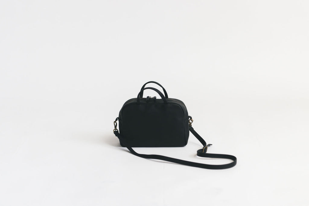 a（アー）ボストンバッグ ショルダー ｜くらすこと公式オンラインストア