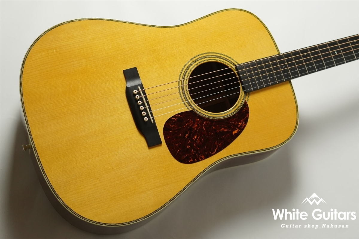 Martin CTM D-28 Adirondack Spruce / Guatemalan Rosewood | White