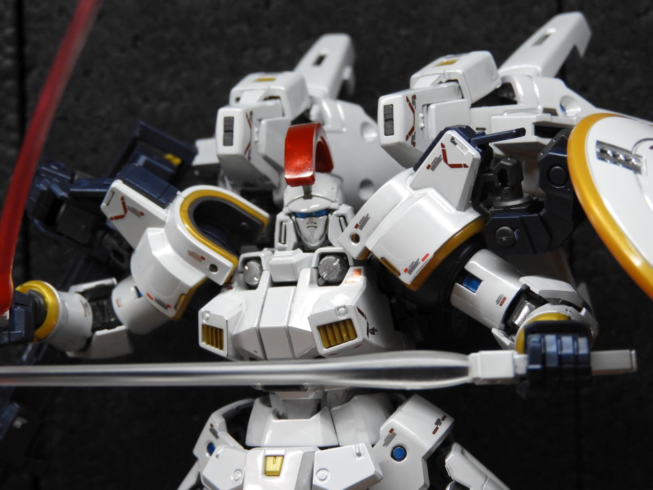 RG 1/144 OZ-00MS トールギスEW [チタニウム・フィニッシュ] | ぼぎゐ